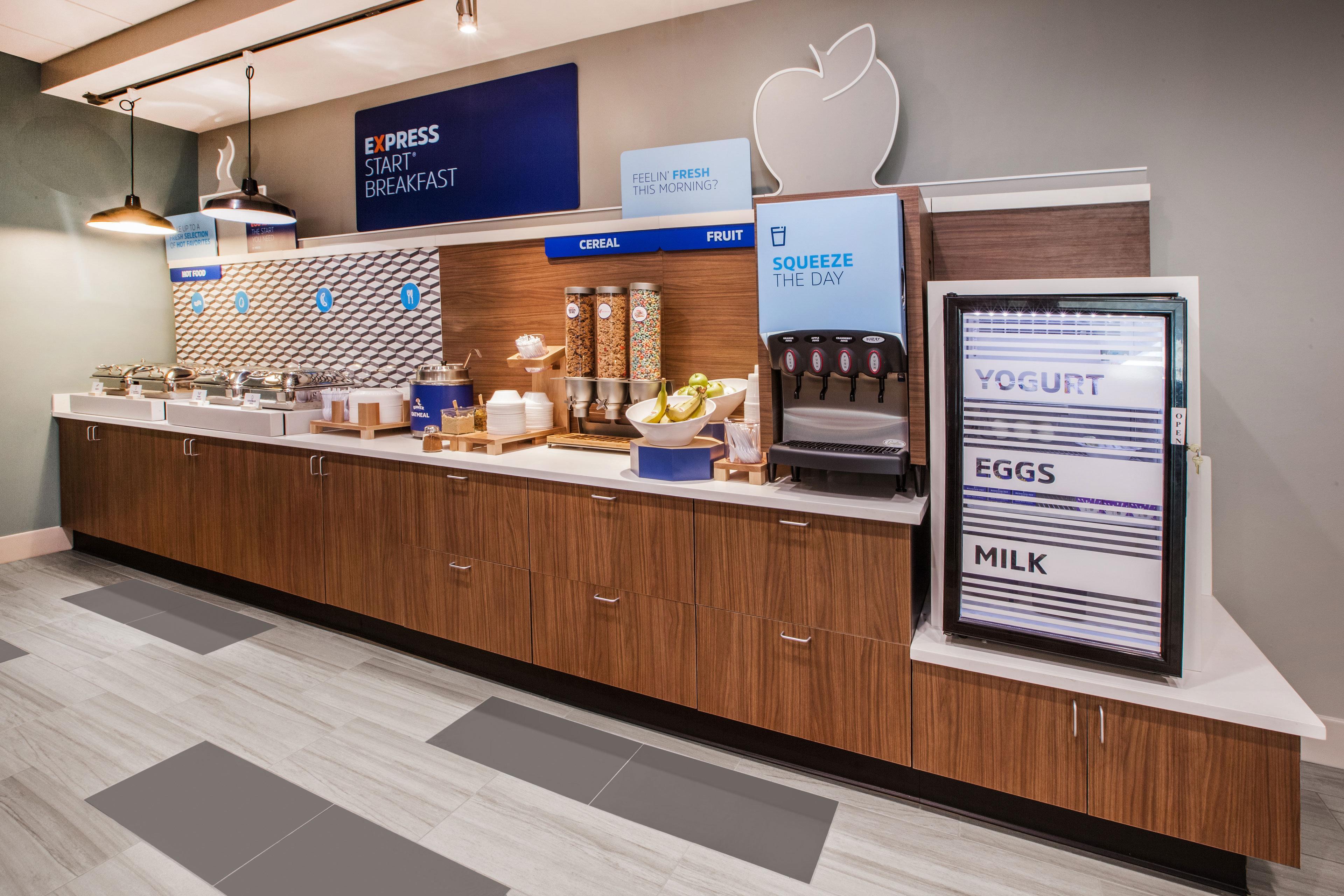 Holiday Inn Express & Suites Orlando- Lake Buena Vista By Ihg Exterior foto