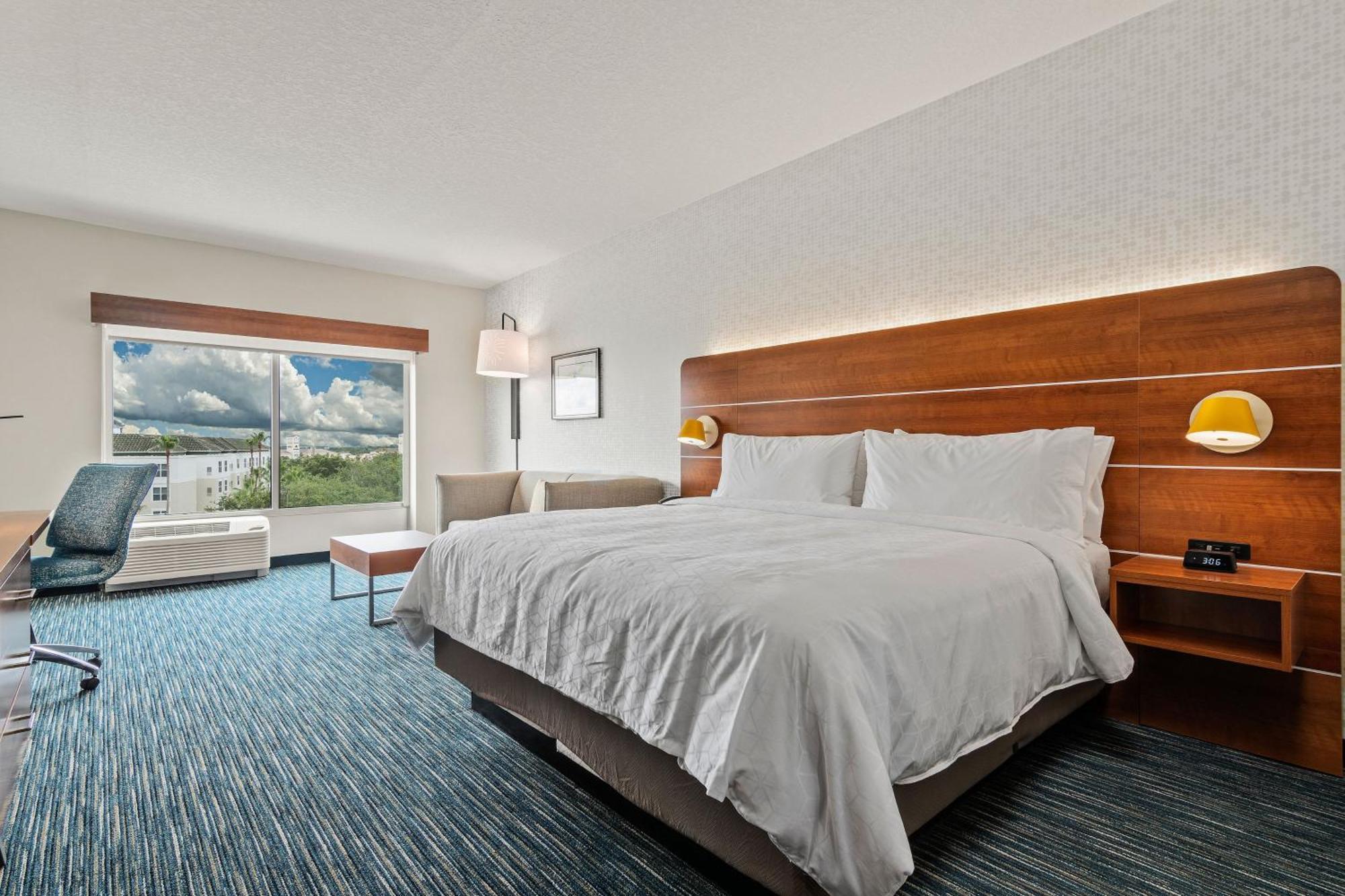 Holiday Inn Express & Suites Orlando- Lake Buena Vista By Ihg Exterior foto