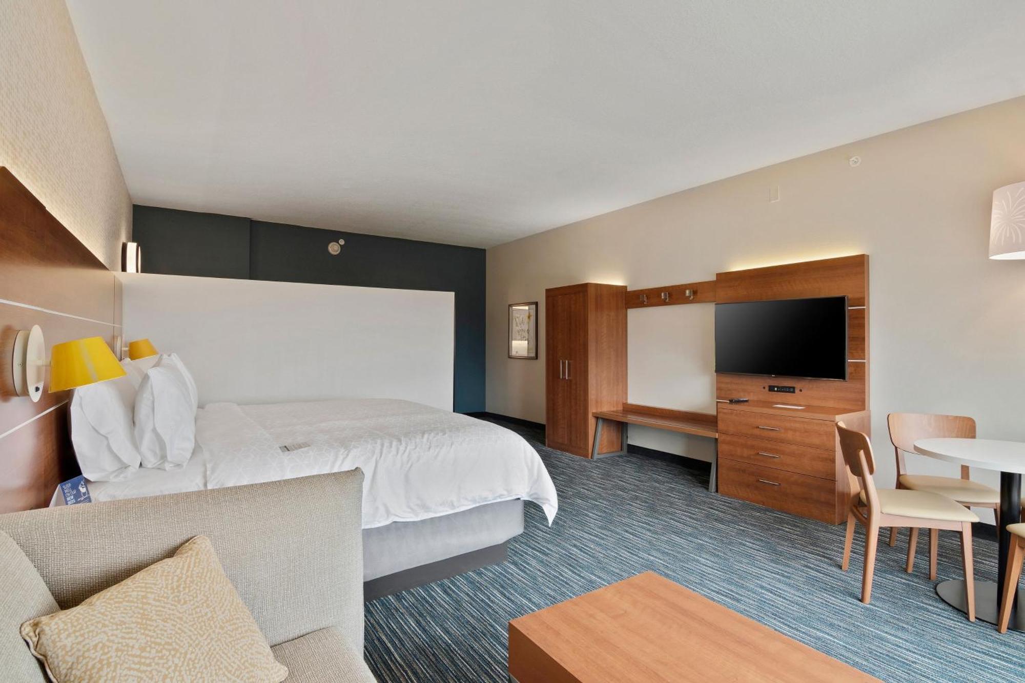 Holiday Inn Express & Suites Orlando- Lake Buena Vista By Ihg Exterior foto