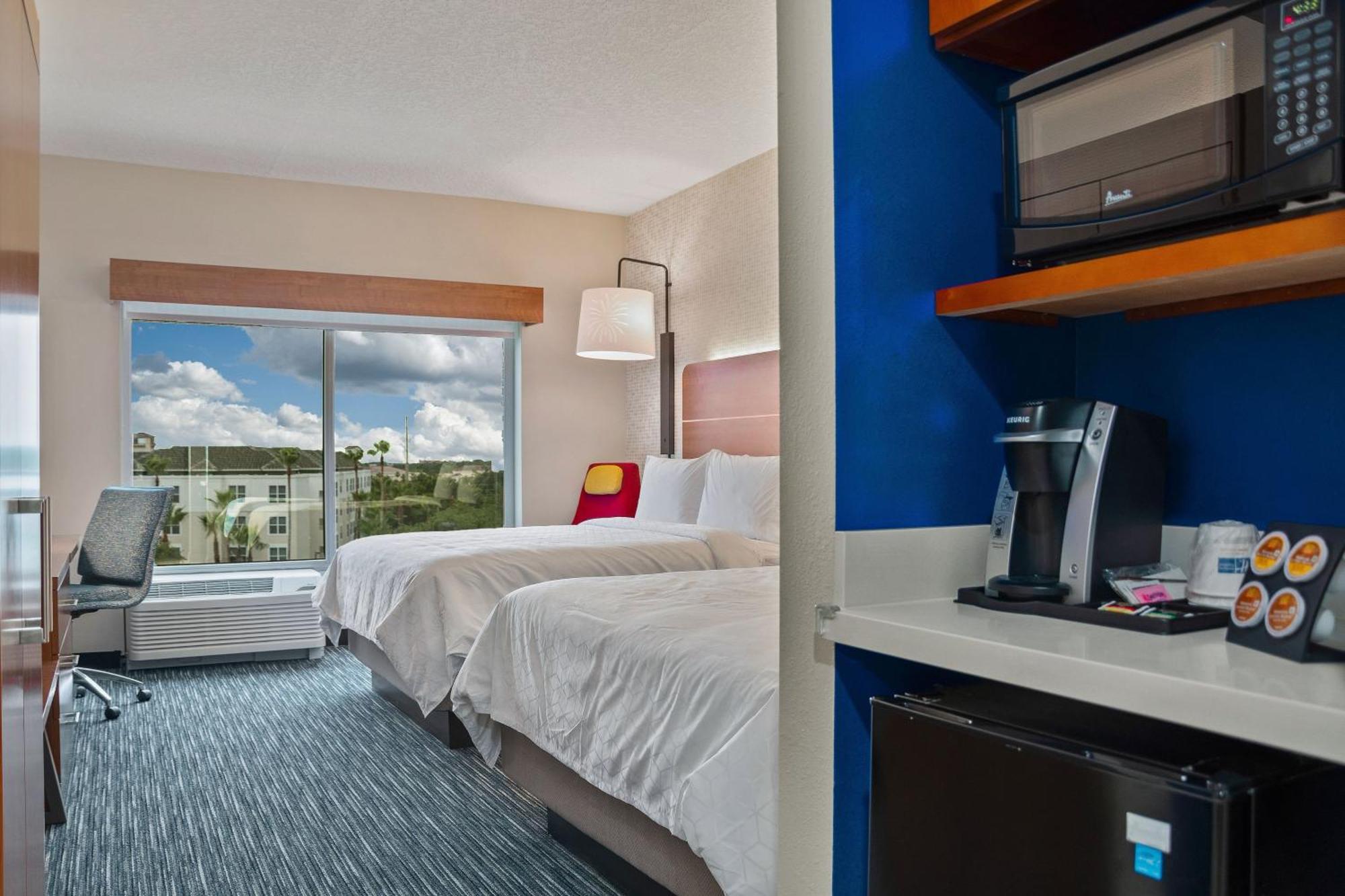 Holiday Inn Express & Suites Orlando- Lake Buena Vista By Ihg Exterior foto